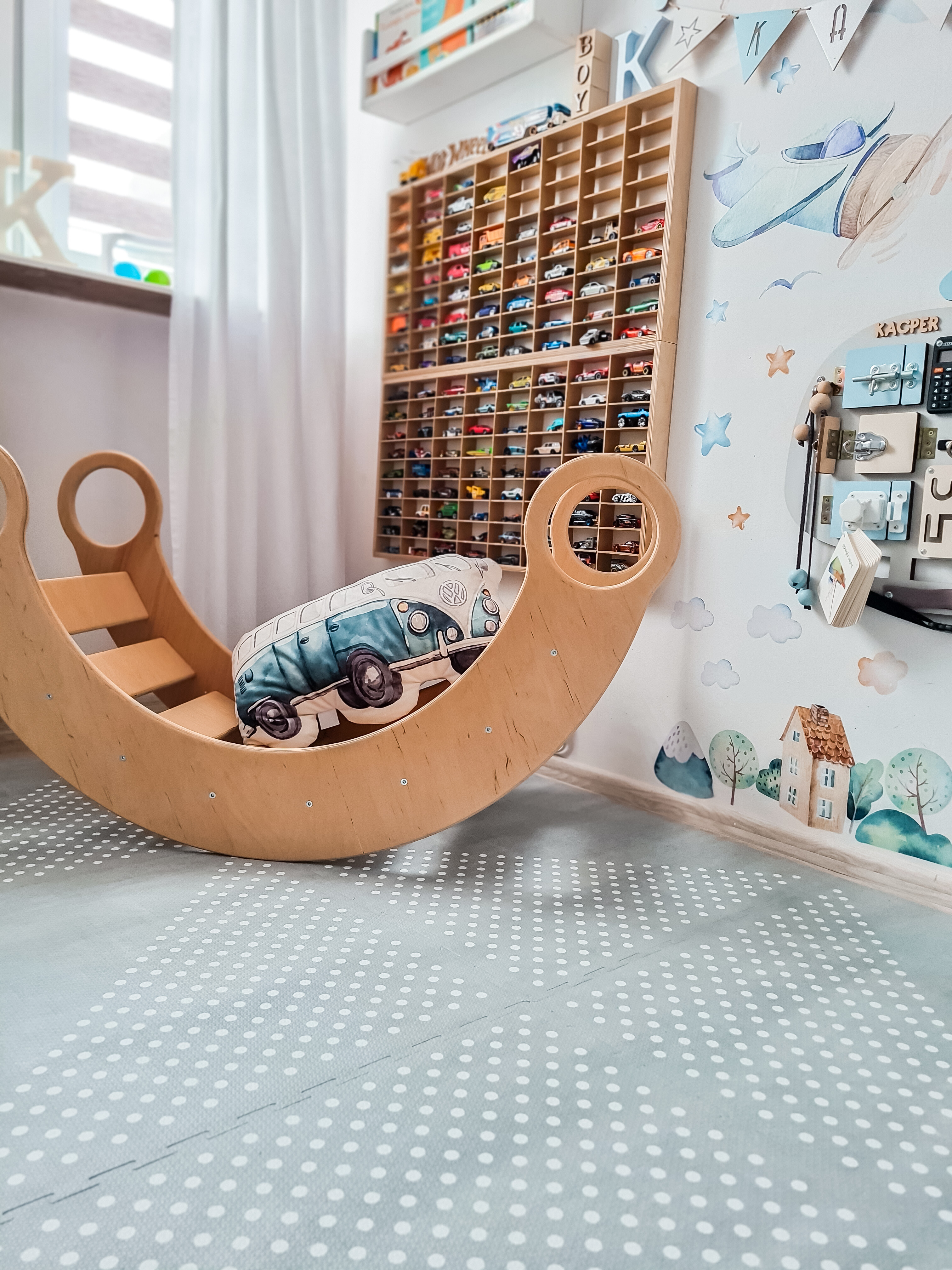 drewniany bujak dla dzieci bujak montessori